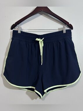 ATHLETA NAVY HIGH RISE WEEKENDER STRIPE RUN SHORT L